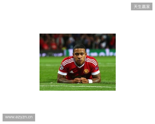 队长风范，曼联落后时B费利用肖疗伤时间来回指导大部分队友