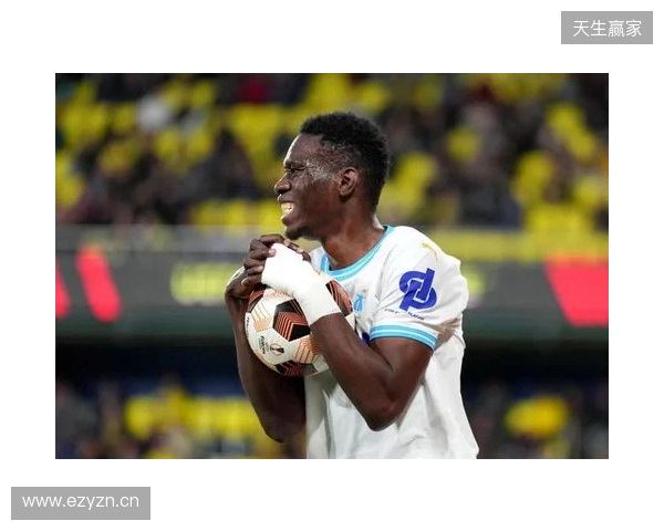 水晶宫vs利兹联：布伦南-约翰逊、伊斯梅拉-萨尔首发，卡尔弗特-勒温、卢卡斯-恩梅加出战